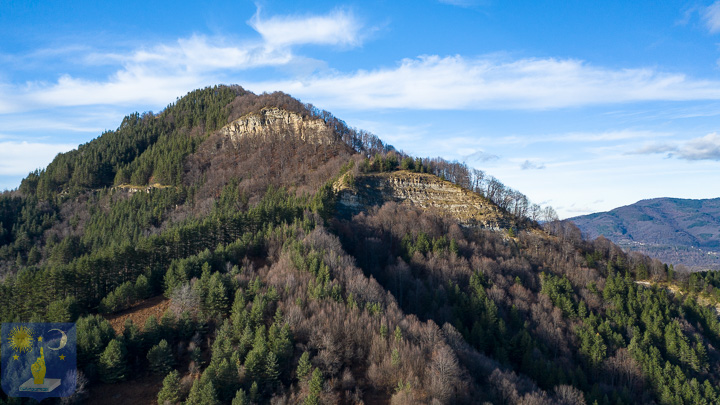 erosion-ostrets-bulgaria-pyramid